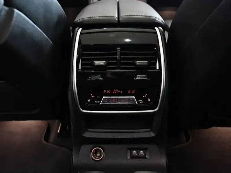 2023 BMW X7 с пробегом 86 411 км