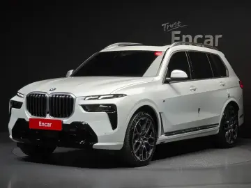 2023 BMW X7 с пробегом 6 858 км
