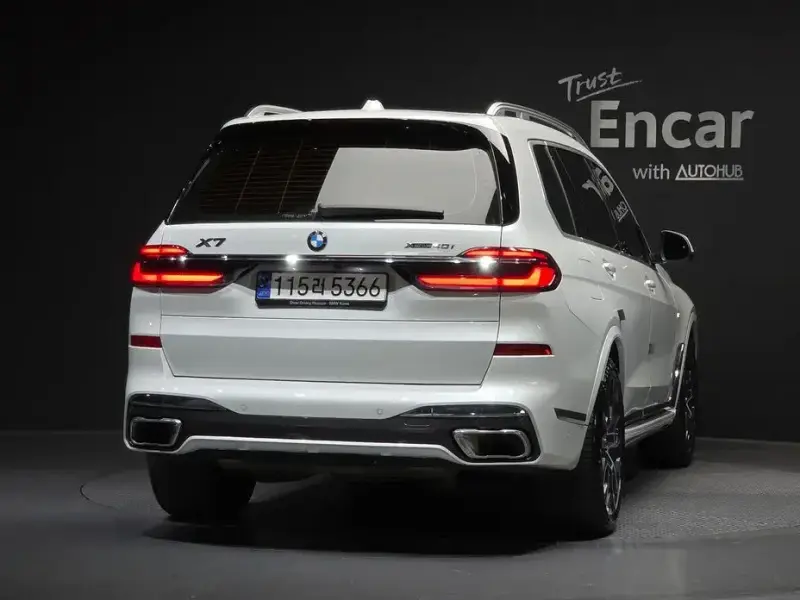 2023 BMW X7 с пробегом 6 858 км
