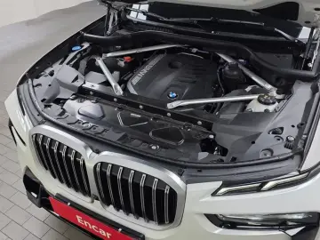 2023 BMW X7 с пробегом 6 858 км