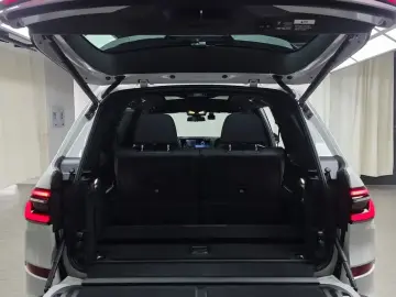 2023 BMW X7 с пробегом 6 858 км