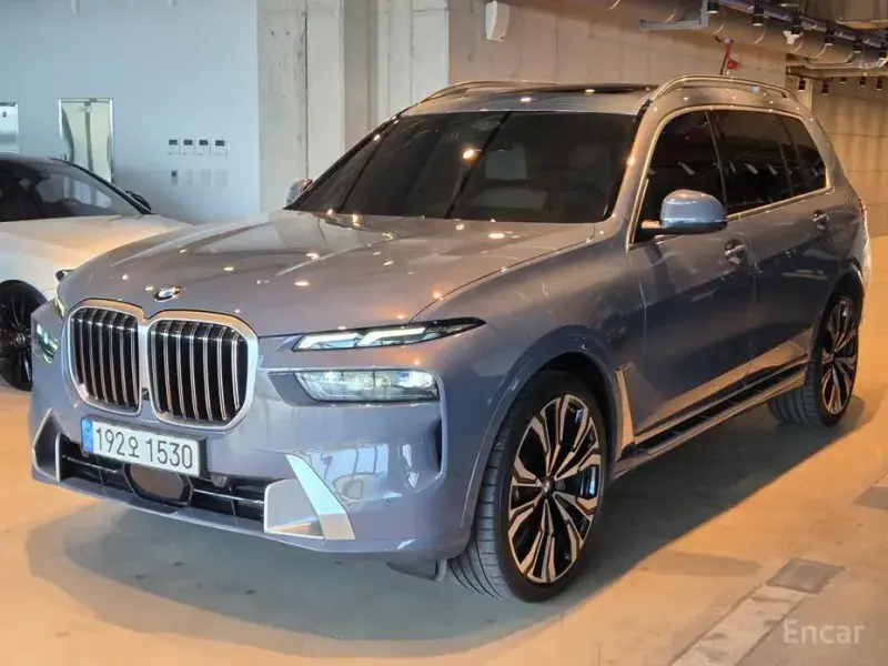 2023 BMW X7 с пробегом 89 985 км