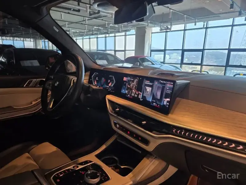 2023 BMW X7 с пробегом 89 985 км