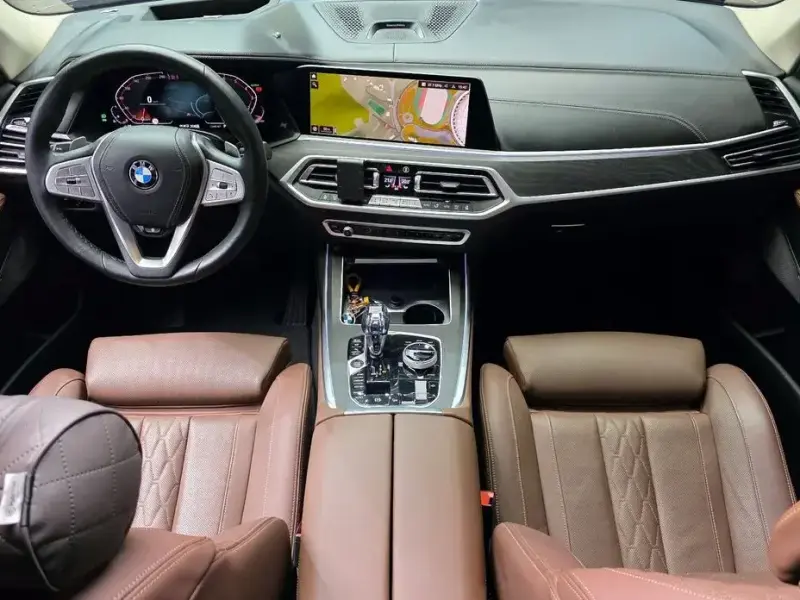 2021 BMW X7 с пробегом 27 376 км