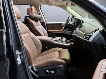 2021 BMW X7 с пробегом 27 376 км