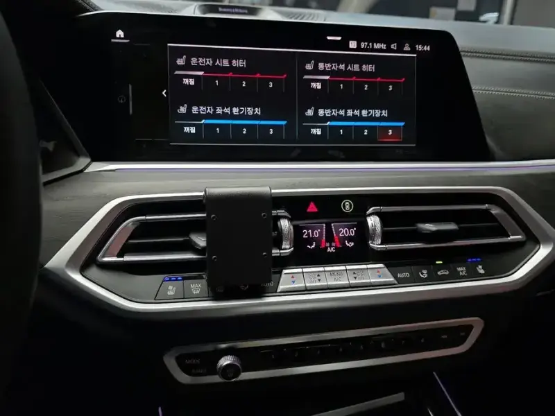 2021 BMW X7 с пробегом 27 376 км