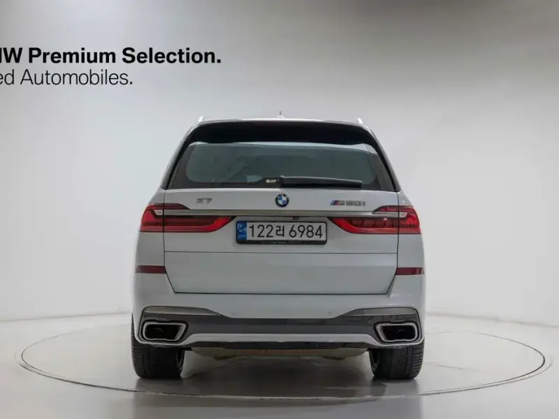2022 BMW X7 с пробегом 82 643 км
