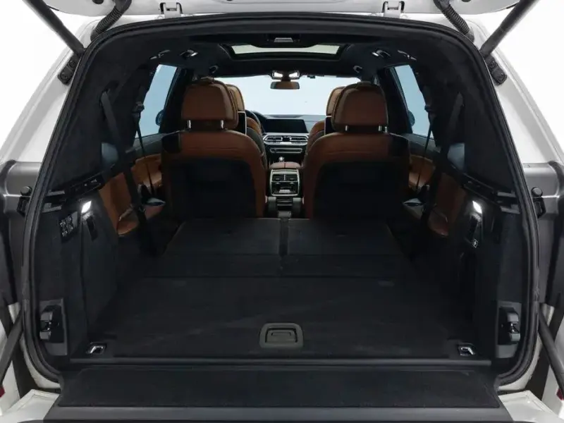 2022 BMW X7 с пробегом 82 643 км