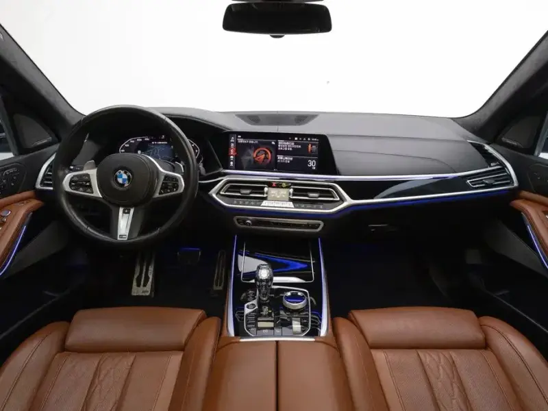 2022 BMW X7 с пробегом 82 643 км