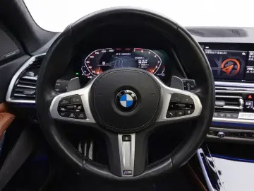 2022 BMW X7 с пробегом 82 643 км