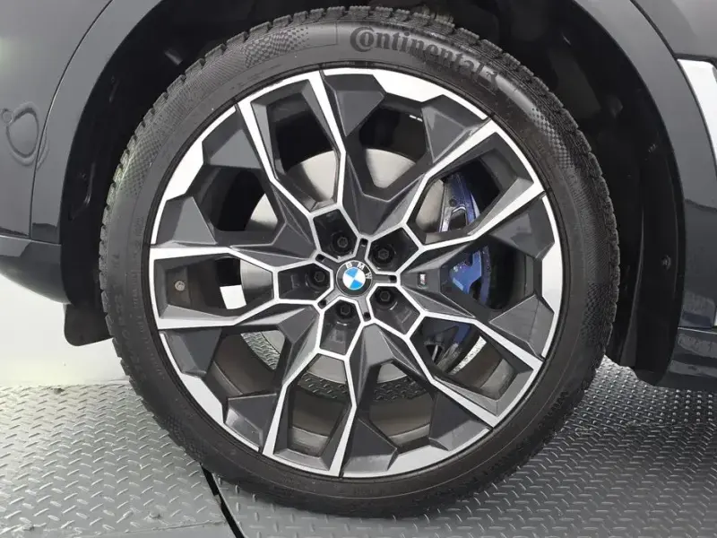 2023 BMW X7 с пробегом 59 227 км