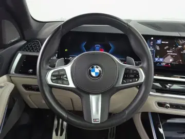 2023 BMW X7 с пробегом 59 227 км