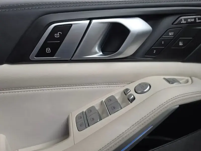 2023 BMW X7 с пробегом 59 227 км