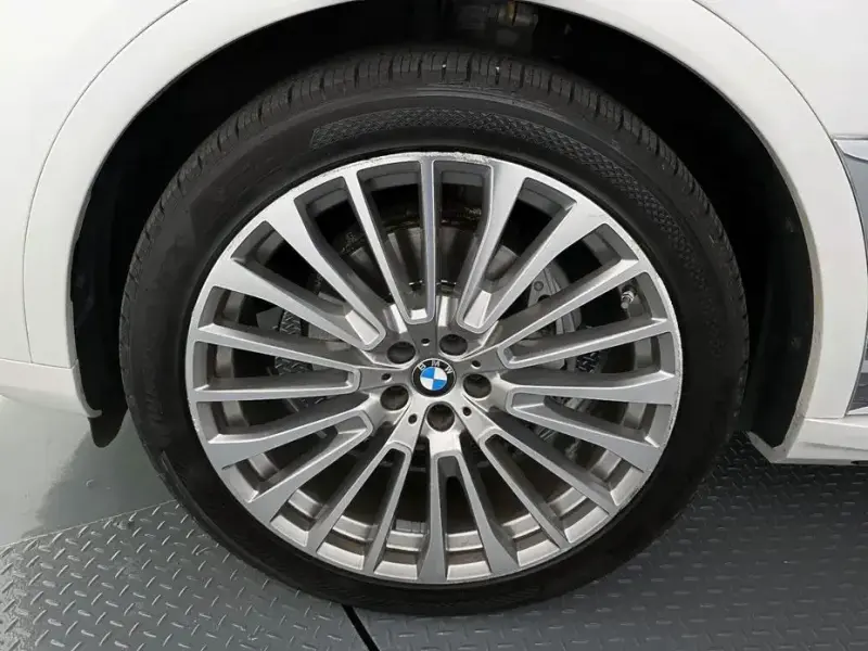 2021 BMW X7 с пробегом 60 518 км