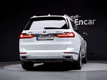 2022 BMW X7 с пробегом 113 857 км