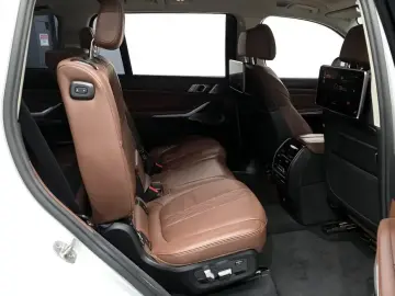 2021 BMW X7 с пробегом 60 518 км