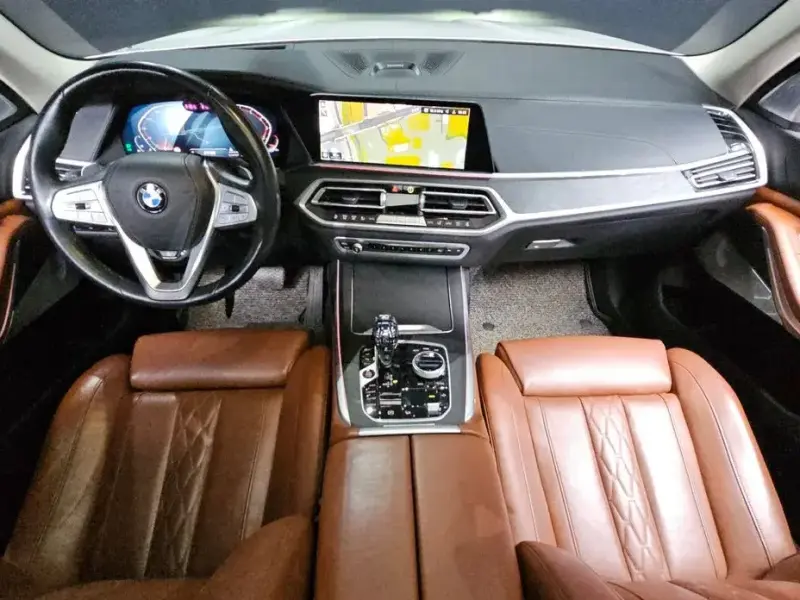 2022 BMW X7 с пробегом 113 857 км