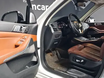 2022 BMW X7 с пробегом 113 857 км