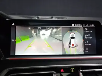 2022 BMW X7 с пробегом 113 857 км