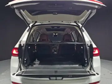 2022 BMW X7 с пробегом 113 857 км