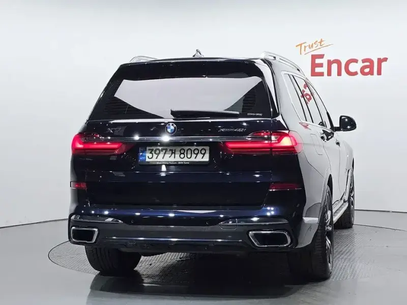 2021 BMW X7 с пробегом 124 001 км