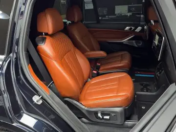 2021 BMW X7 с пробегом 124 001 км