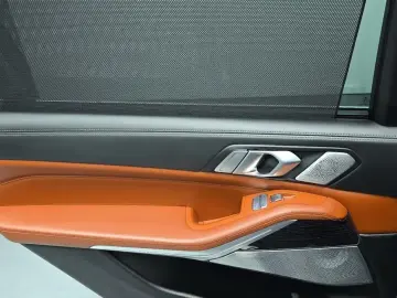 2021 BMW X7 с пробегом 124 001 км