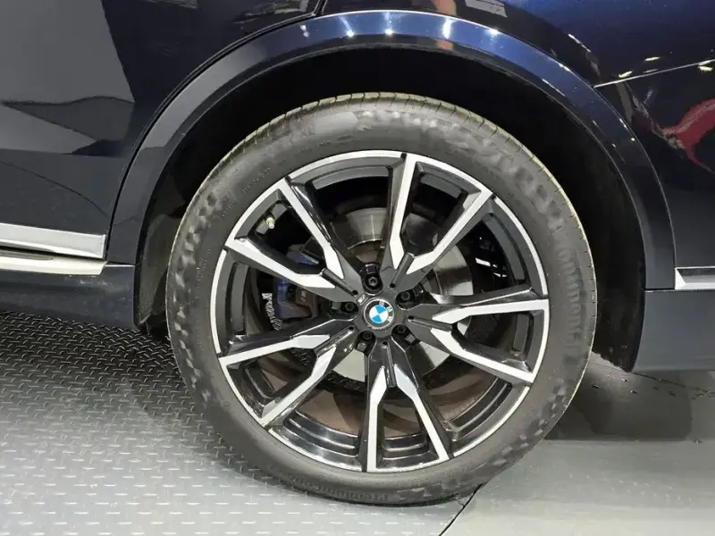 2021 BMW X7 с пробегом 124 001 км