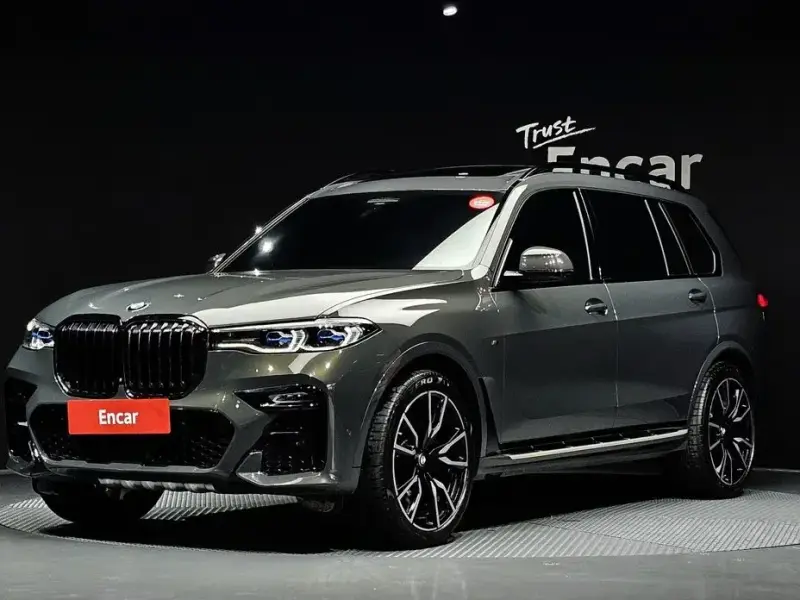 2022 BMW X7 с пробегом 37 669 км