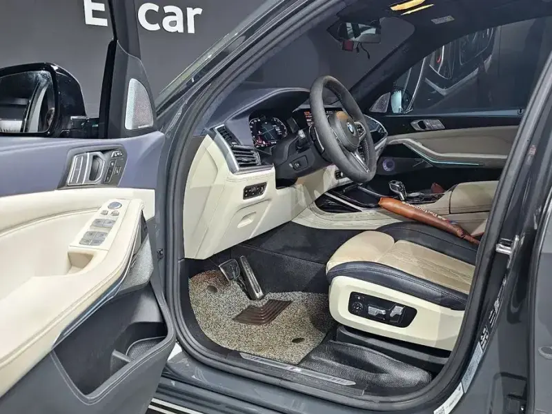 2022 BMW X7 с пробегом 37 669 км