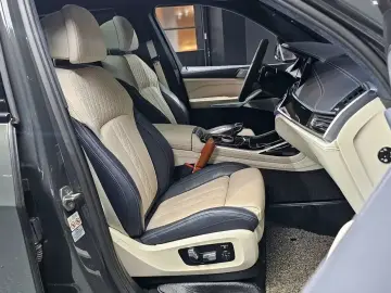 2022 BMW X7 с пробегом 37 669 км