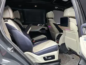 2022 BMW X7 с пробегом 37 669 км
