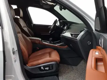 2022 BMW X7 с пробегом 53 441 км