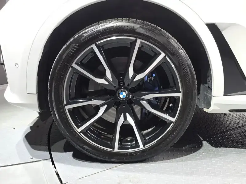 2021 BMW X7 с пробегом 94 424 км