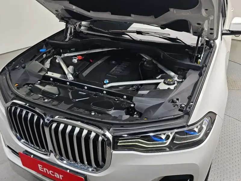 2021 BMW X7 с пробегом 39 595 км