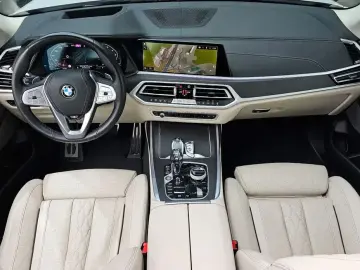 2021 BMW X7 с пробегом 39 595 км