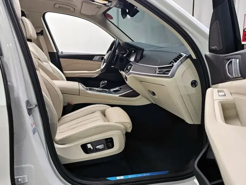 2021 BMW X7 с пробегом 39 595 км