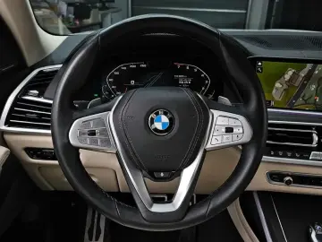 2021 BMW X7 с пробегом 39 595 км