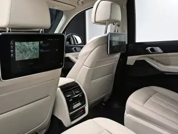 2021 BMW X7 с пробегом 39 595 км