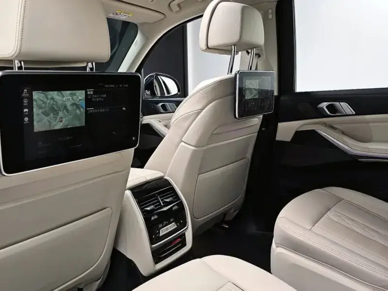 2021 BMW X7 с пробегом 39 595 км