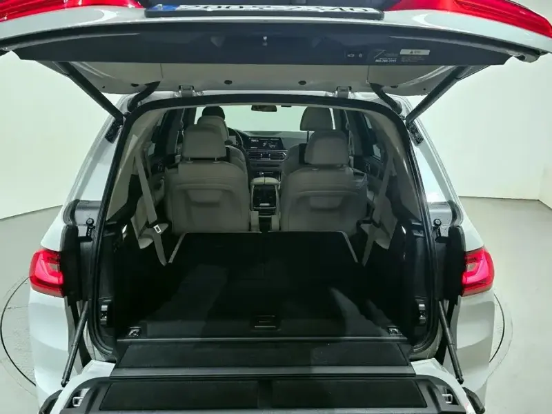 2021 BMW X7 с пробегом 39 595 км
