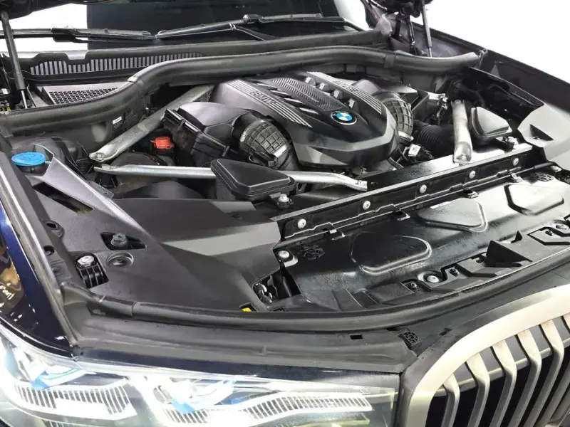 2021 BMW X7 с пробегом 127 622 км