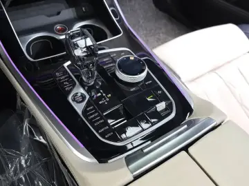 2021 BMW X7 с пробегом 127 622 км