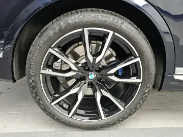 2022 BMW X7 с пробегом 30 083 км