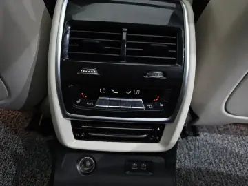 2021 BMW X7 с пробегом 127 622 км