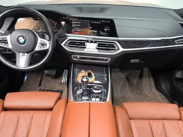 2022 BMW X7 с пробегом 31 333 км