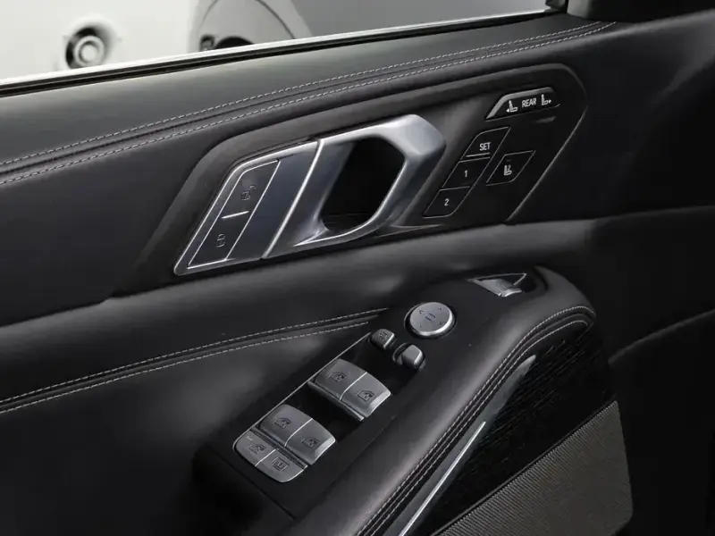 2021 BMW X7 с пробегом 72 837 км