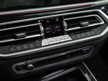 2021 BMW X7 с пробегом 72 837 км
