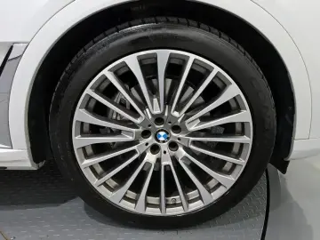 2022 BMW X7 с пробегом 88 797 км