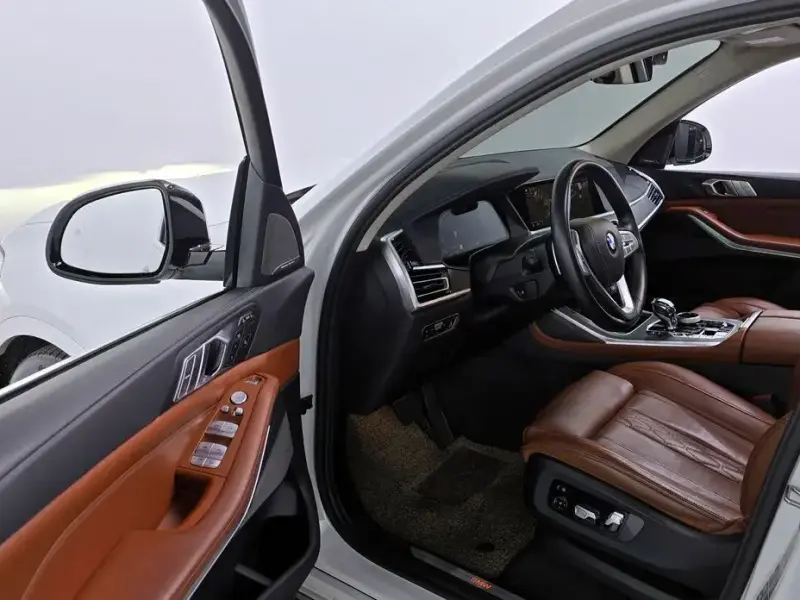 2022 BMW X7 с пробегом 88 797 км